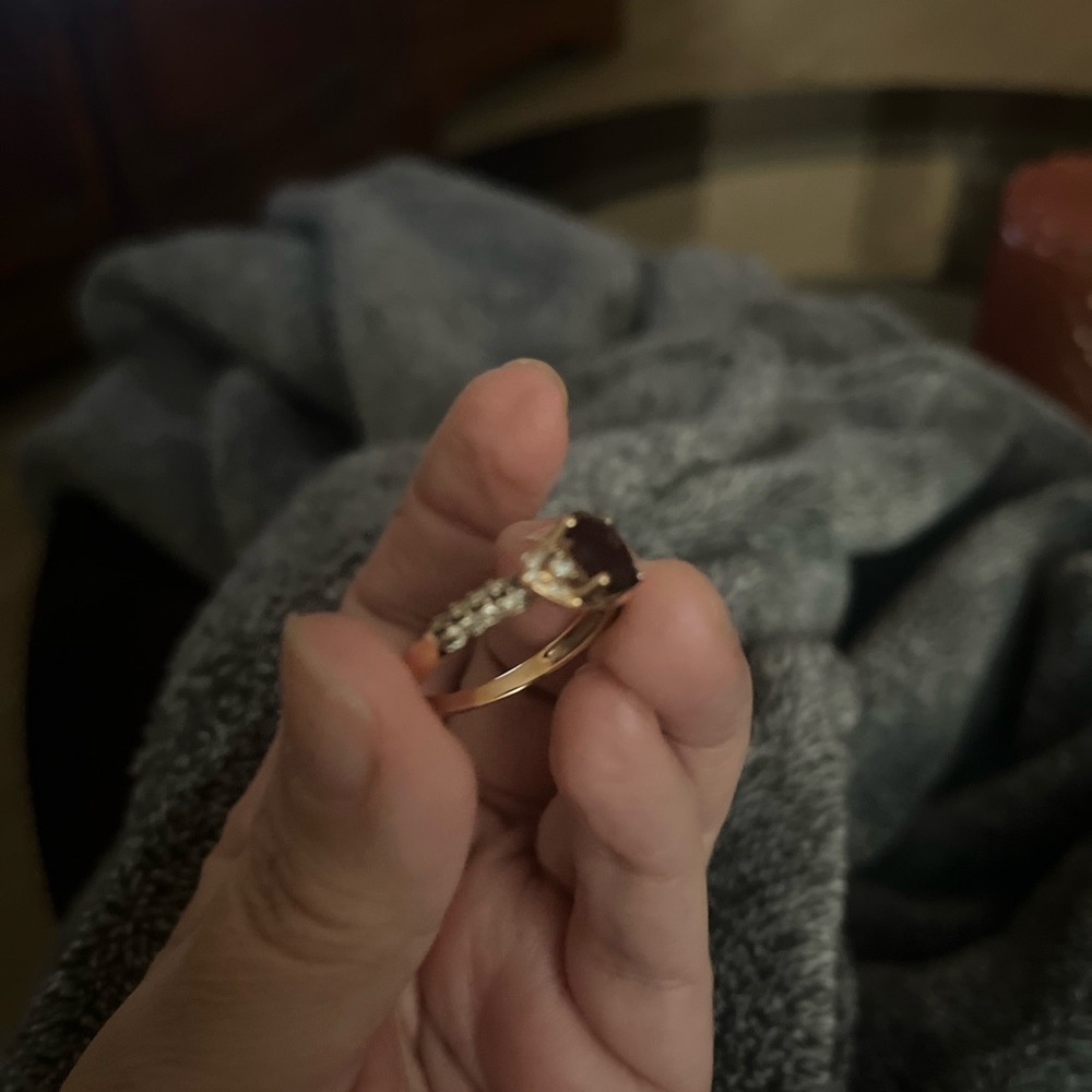 Strawberry gold rhodolite garnet ring. - Picture 3 of 8